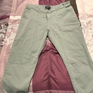 Ladies cropped pants